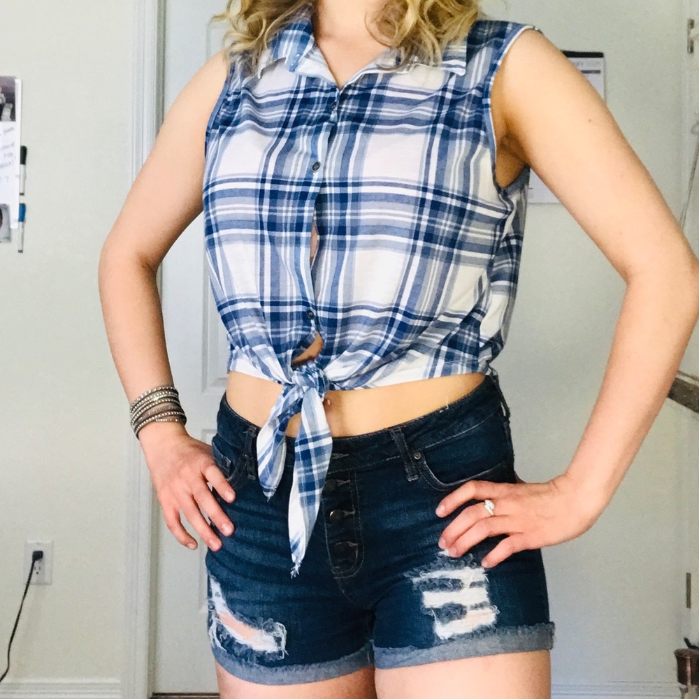 Blue Tie Front Top •
